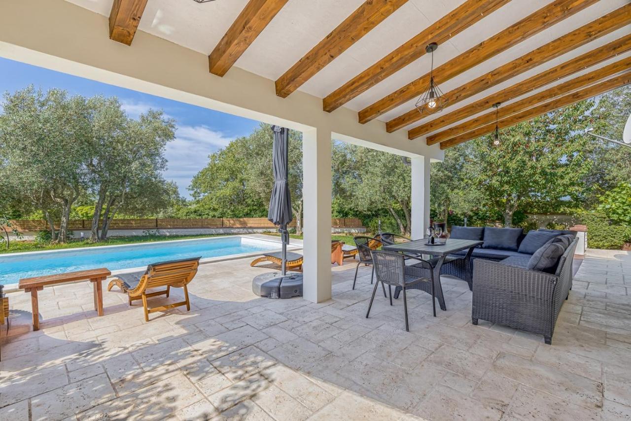Villa Agatta With Private Pool Smoljanci Eksteriør bilde
